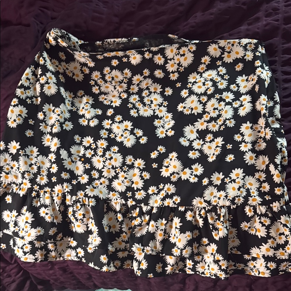 Never Worn Floral Black Skirt